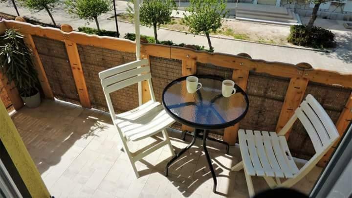 Apartment Megy With Balcony In City Center Crikvenica Bagian luar foto